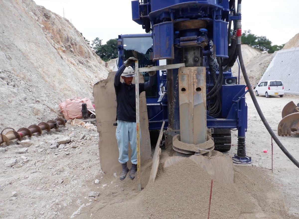 ダウンザホールハンマー工事（岩盤掘削）-6